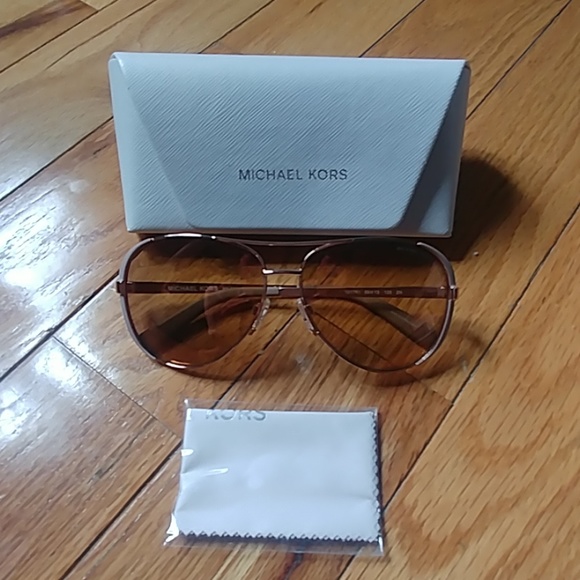 Michael Kors Sunglasses - Picture 1 of 3